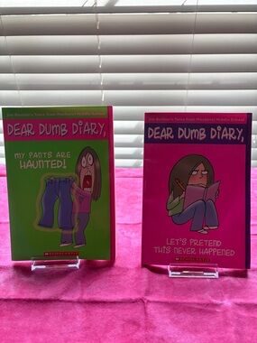 Scholastic Dear Dumb Diary Paperback Pair - Green & Pink Covers